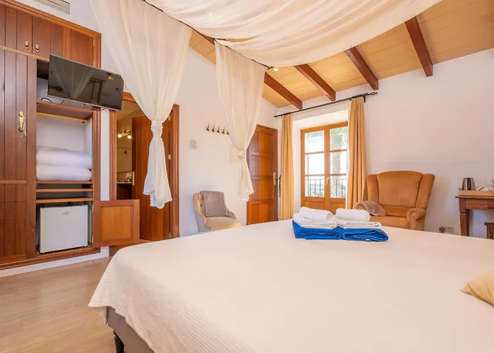 Agroturismo Mondrago -Antic Na Martina- Santanyí