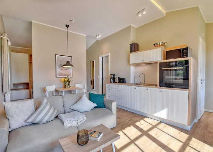 Ferienhaus Svantevit 31 Feriendorf Klein Stresow Rügen by ruyastay Putbus