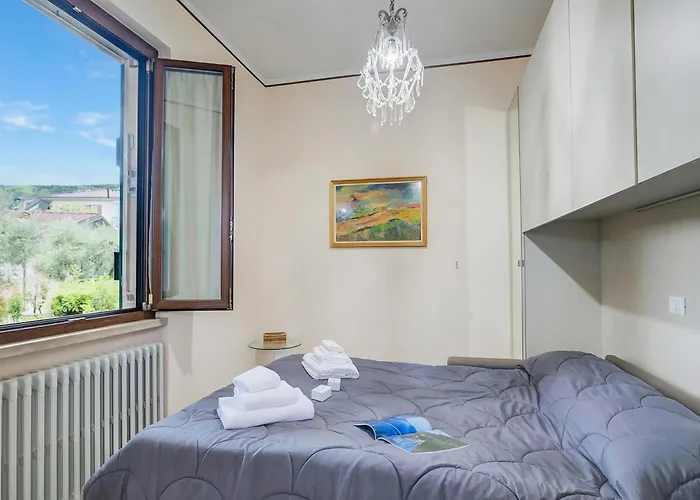 Villa Alberti 900M From Garda Lake Saló