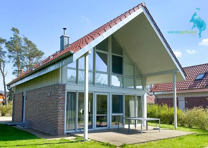 Familienhaus Wiesengeflüster W11 - kinderfreundlich und nur 300 m zum Strand Röbel