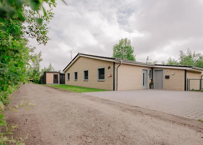 Ferienhaus am See mit Panorama Außensauna, hauseigenem Tretboot uvm. Twist