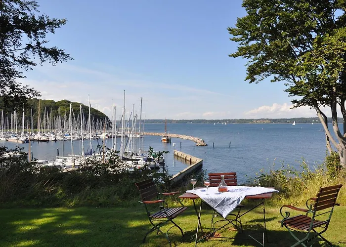 Ferienhaus Meerblick am Yachthafen Glücksburg