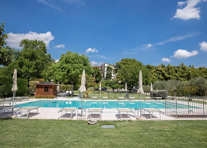 Agriturismo Borgo Di Calmasino Bardolino
