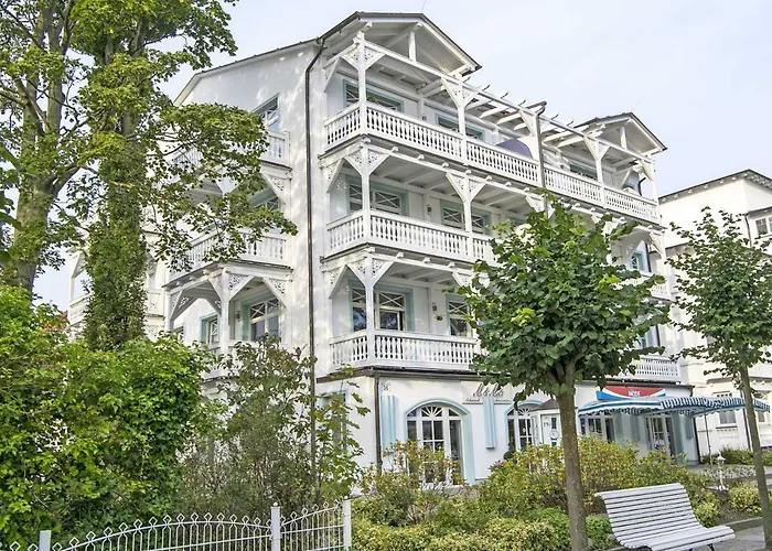 Villa Strandburg F 409 WG 10 mit Balkon und Meerblick Binz