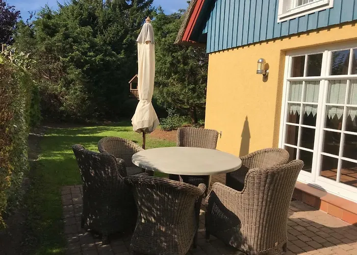 Lotsenhaus by Ferienhaus Strandgut Born