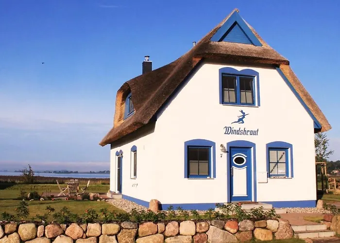 Villa Reetdachhaus Windsbraut Breege